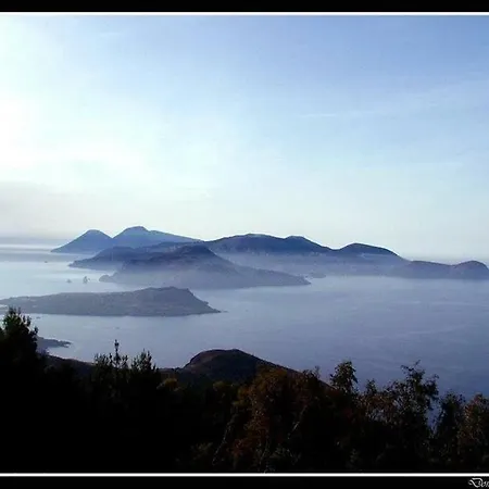 With 3 Bedrooms In Milazzo, With Wonderful Sea View, Enclosed Ga Milazzo
