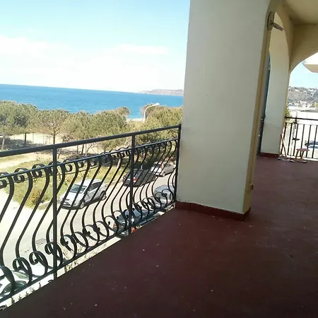 With 3 Bedrooms In Milazzo, With Wonderful Sea View, Enclosed Ga *