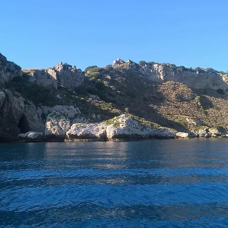 With 3 Bedrooms In Milazzo, With Wonderful Sea View, Enclosed Ga Villa *